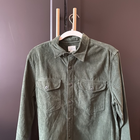 J. CREW MEN’S CORDUROY GREEN SHIRT - Picture 4 of 4